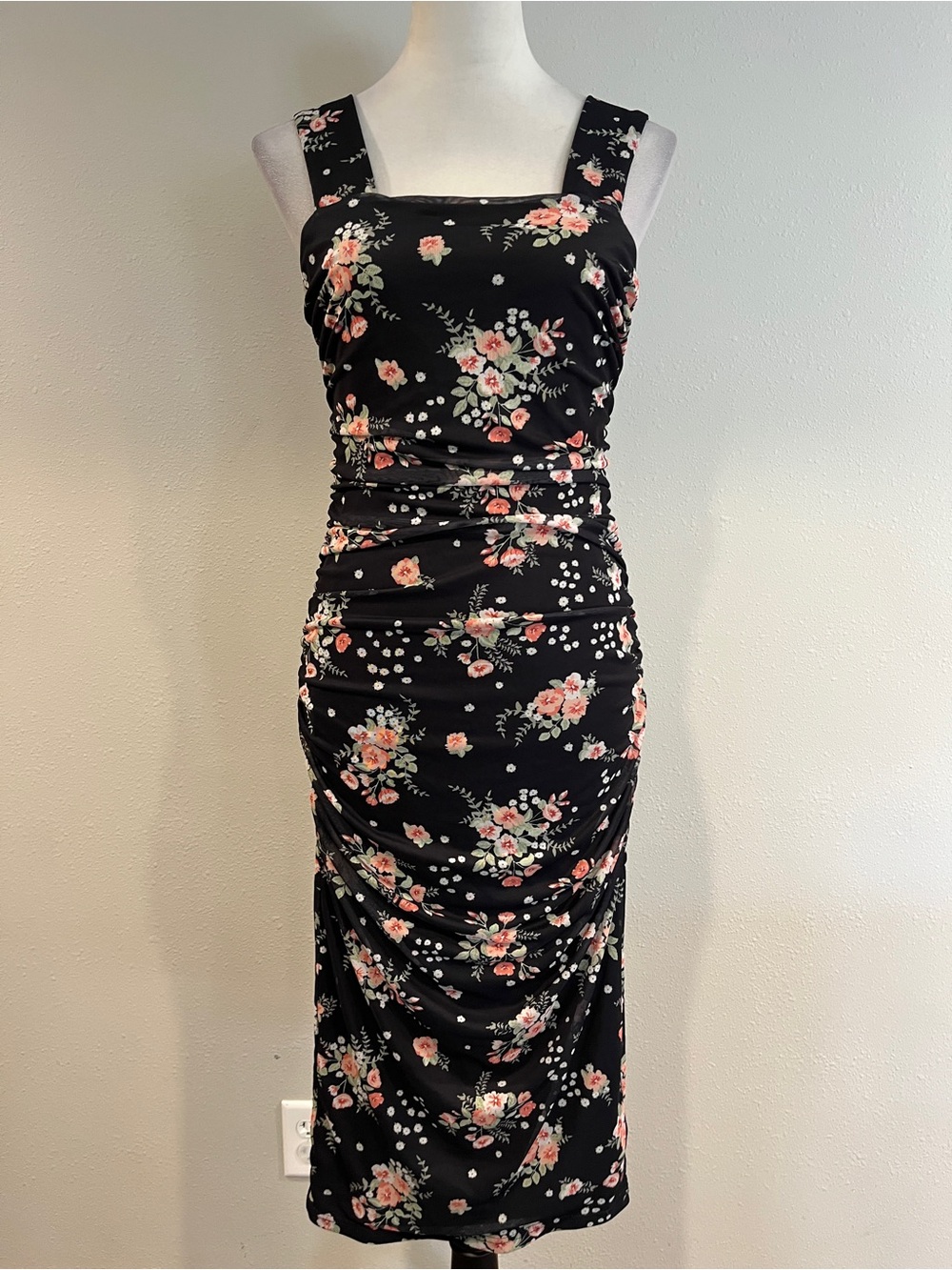 Maurices Black Floral Ruched Midi Dress size medium